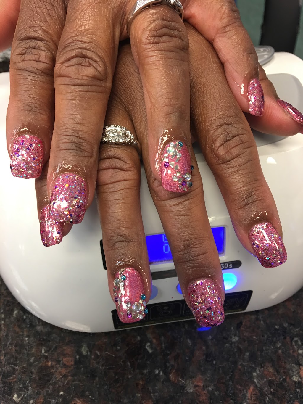 Texas Nails & Spa | 121 S Main St, Franklin, VA 23851, USA | Phone: (757) 516-8555