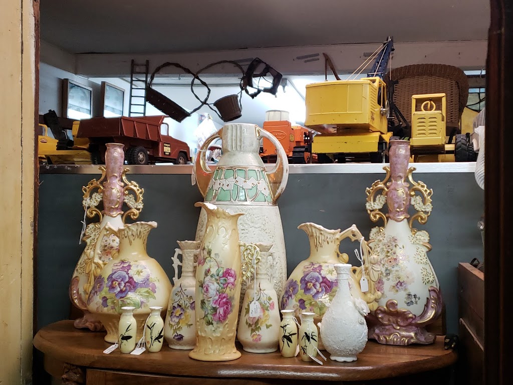 Ideal Blend Antiques | 4133 S White Horse Pike, Hammonton, NJ 08037, USA | Phone: (609) 561-0377