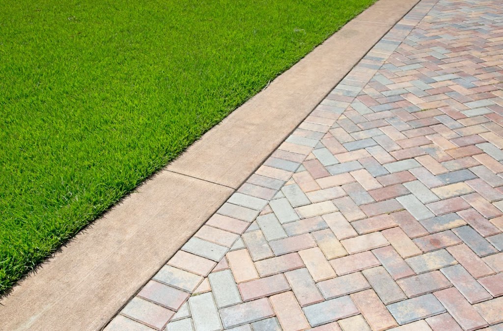 Allphases Fence and Pavers | 1300 Canal St, New Smyrna Beach, FL 32168, USA | Phone: (386) 423-9898