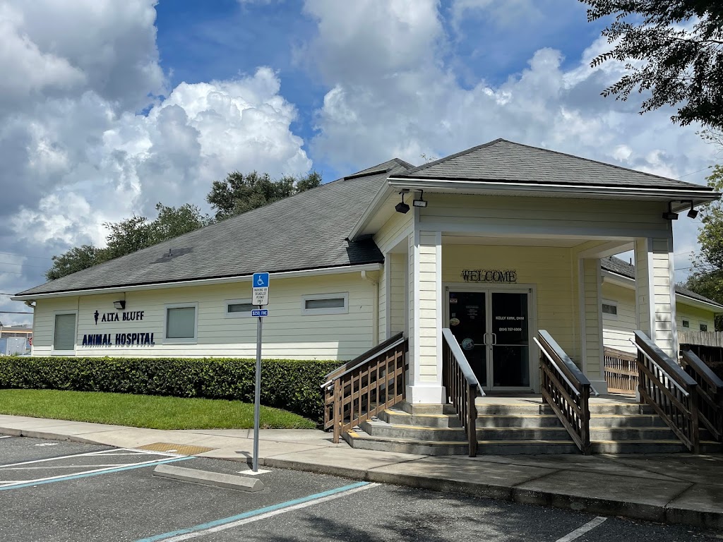 Alta Bluff Animal Hospital | 3130 New Berlin Rd, Jacksonville, FL 32226, USA | Phone: (904) 757-6000