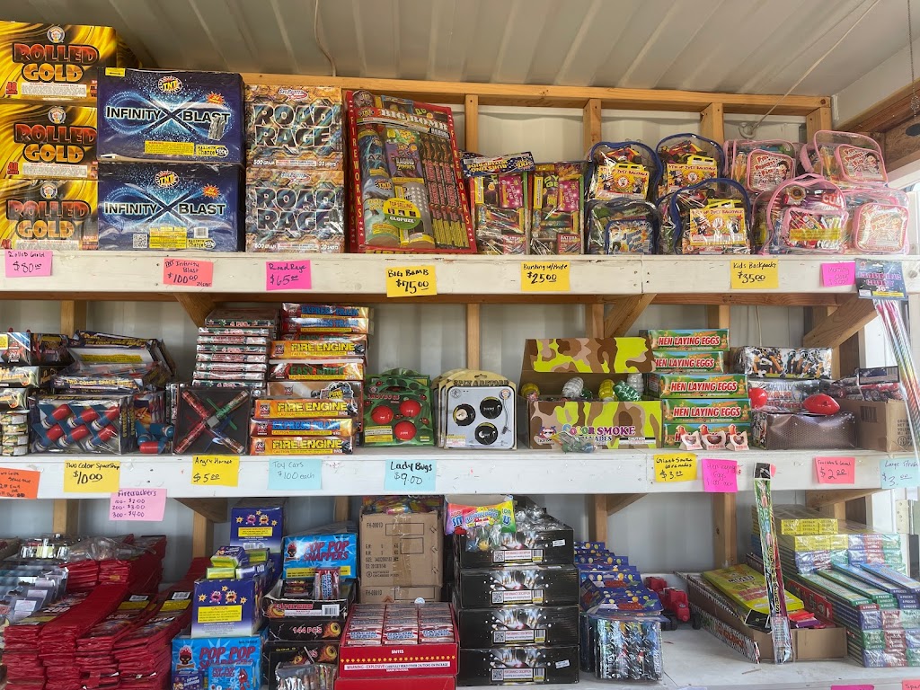 Johnny Fireworks Mansfield | 8165 Rendon Bloodworth Rd, Mansfield, TX 76063, USA | Phone: (682) 267-8326