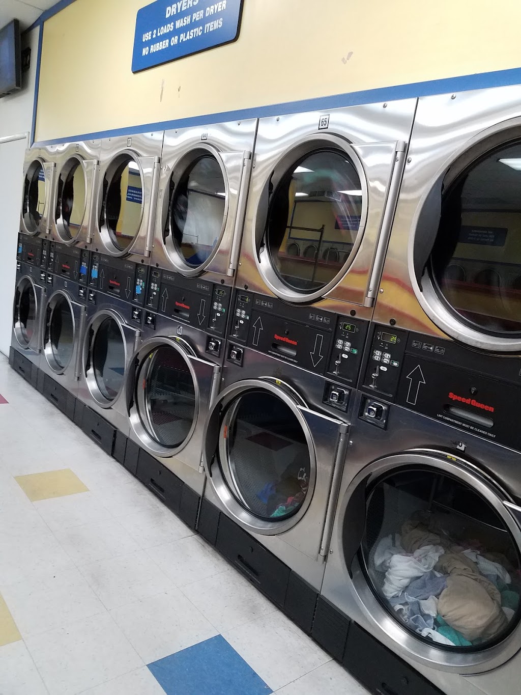 Coin Laundry | 1425 N Citrus Ave, Covina, CA 91722, USA | Phone: (626) 232-7416