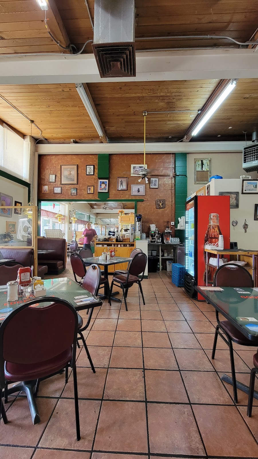 Chili Hills Restaurant Edgewood | 5 NM-344, Edgewood, NM 87015, USA | Phone: (505) 286-9202