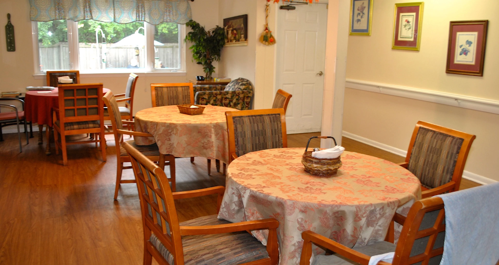 Magnolia House by Willowbrook Senior Living | 8919 N Michele St, Milwaukee, WI 53224, USA | Phone: (414) 446-9884