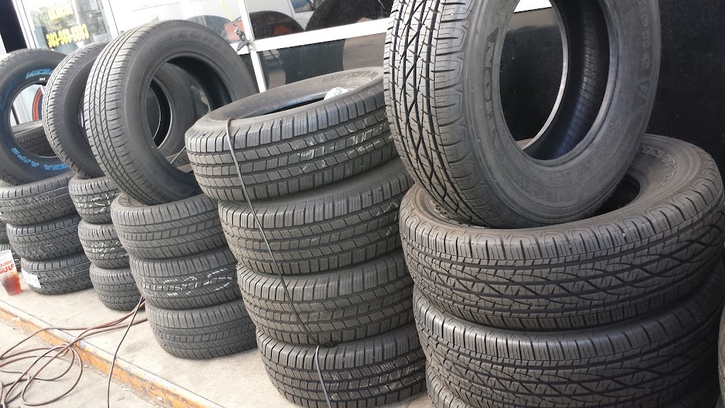 J & E New & Used Tires Inc | 2105 S Sheridan Blvd, Denver, CO 80227, USA | Phone: (303) 988-8893