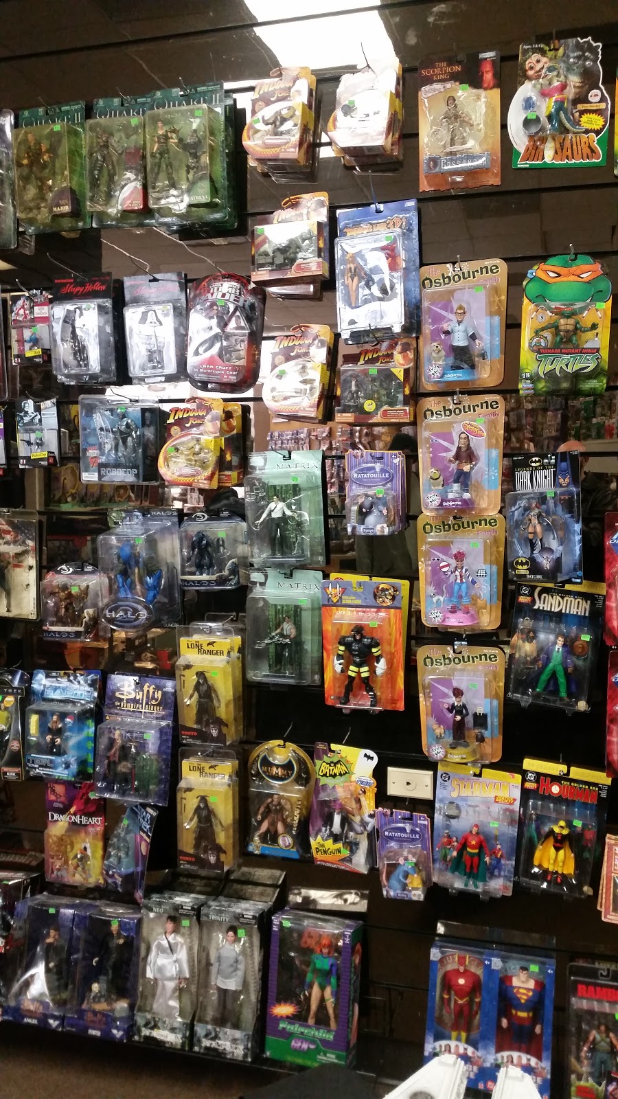 J & M SPORTS CARDS AND TOY COLLECTIBLES | 750 Sunland Park Dr, El Paso, TX 79912, USA | Phone: (915) 222-5458