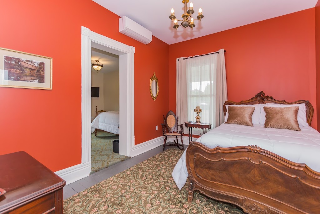 Historic Hotel Broadalbin + 1854 Pub Restaurant + Bar | 59 W Main St, Broadalbin, NY 12025, USA | Phone: (518) 883-5414