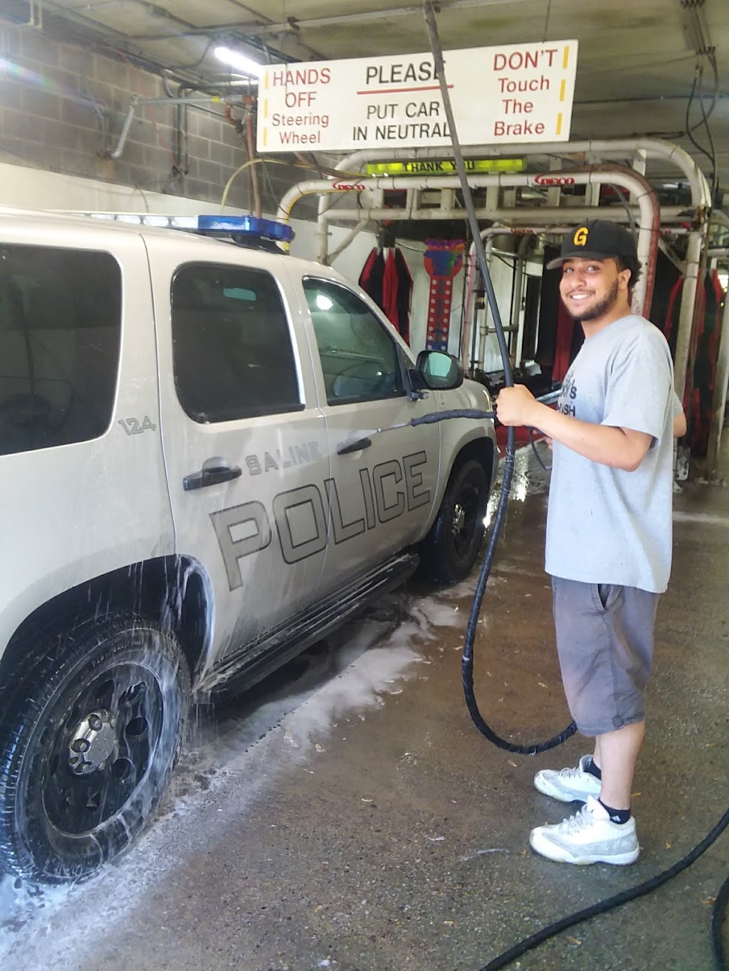 Zax Auto Wash | 660 E Michigan Ave, Saline, MI 48176, USA | Phone: (734) 316-2897