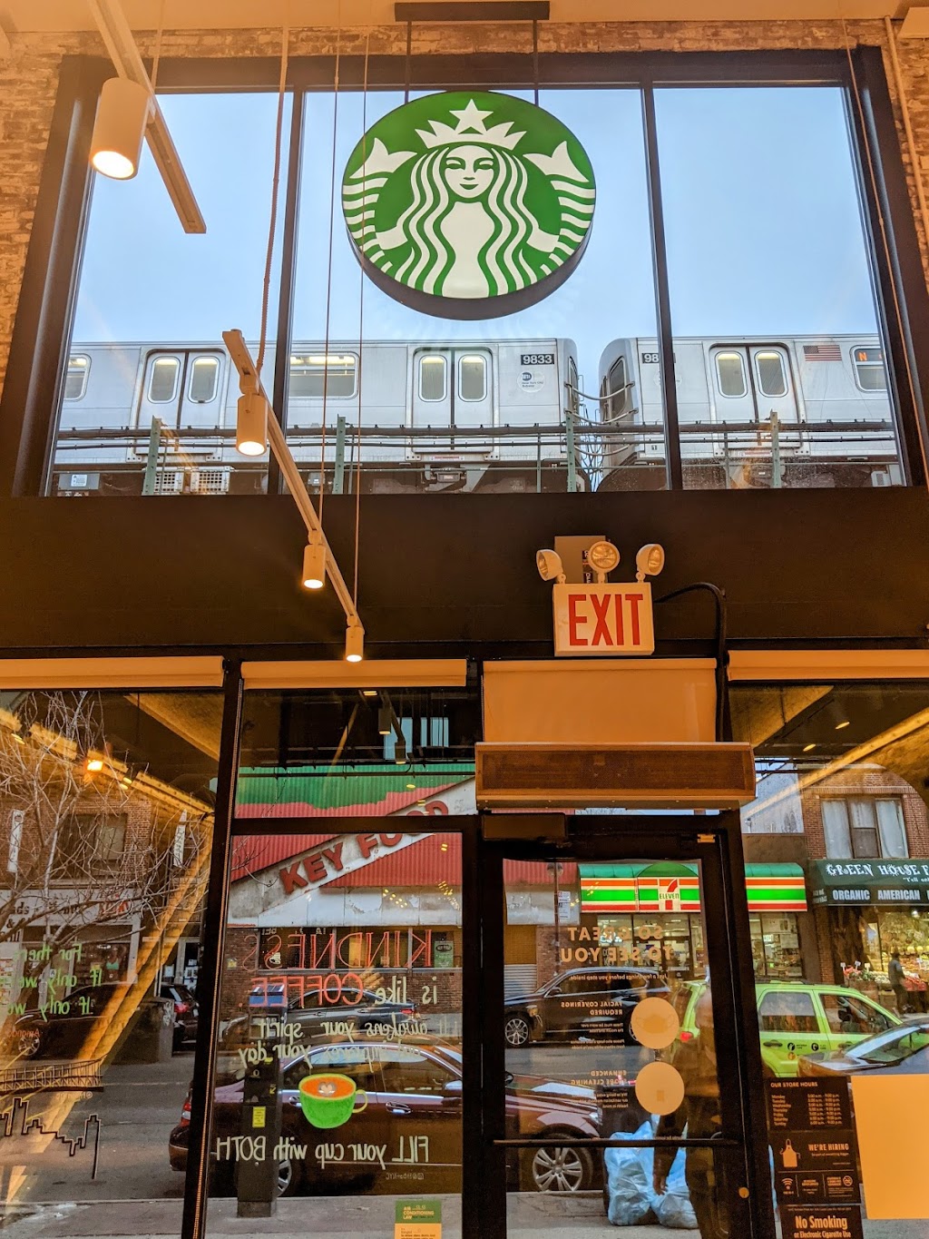 Starbucks | Photo 7 of 10 | Address: 22-28 31st St, Queens, NY 11105, USA | Phone: (718) 626-6004