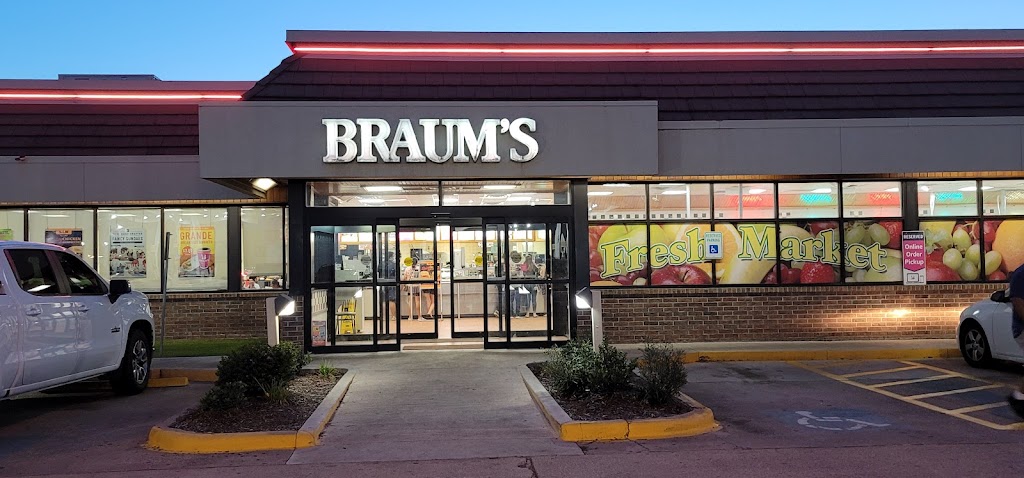 Braums Ice Cream & Dairy Store | 1701 E Shady Grove Rd, Irving, TX 75060, USA | Phone: (972) 445-0686