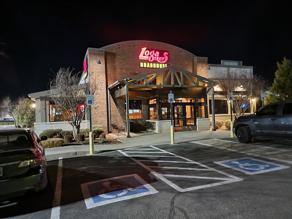 Logans Roadhouse | 7221 SE 29th St, Midwest City, OK 73110, USA | Phone: (405) 736-9500