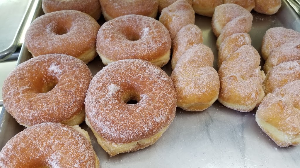 Rainbow Donuts | 3000 W Lincoln Ave, Anaheim, CA 92801, USA | Phone: (714) 484-1148