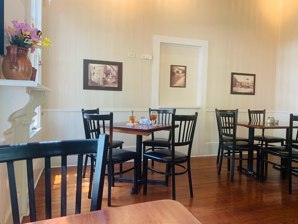 Castroville Cafe | 309 Lafayette St, Castroville, TX 78009, USA | Phone: (830) 538-2400