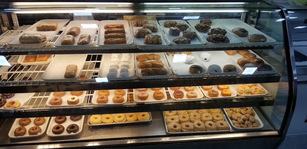 Daylight Donuts | 1965 Madison Ave, Granite City, IL 62040, USA | Phone: (618) 709-7955