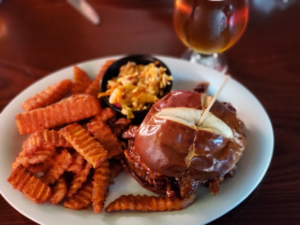 Sloppy Joes Saloon & Spoon | 3723 Hubertus Rd, Hubertus, WI 53033, USA | Phone: (262) 628-1800