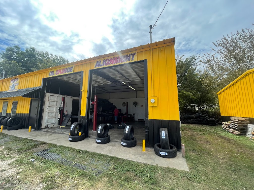 M&P tire shop | 411 FM718, Newark, TX 76071 | Phone: (817) 615-9605