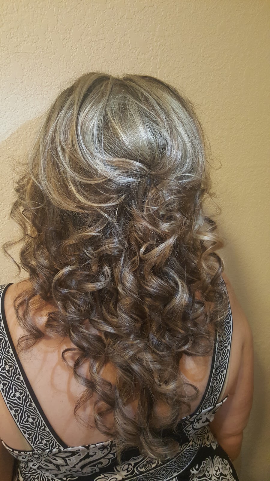 Beauty by samaa | 118 E Main St, El Cajon, CA 92020, USA | Phone: (619) 368-8497