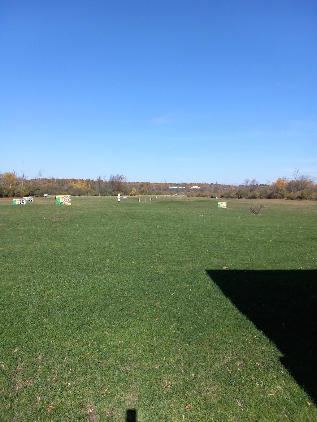 Clarence Driving Range | 9030 Main St, Clarence, NY 14031, USA | Phone: (716) 276-8192