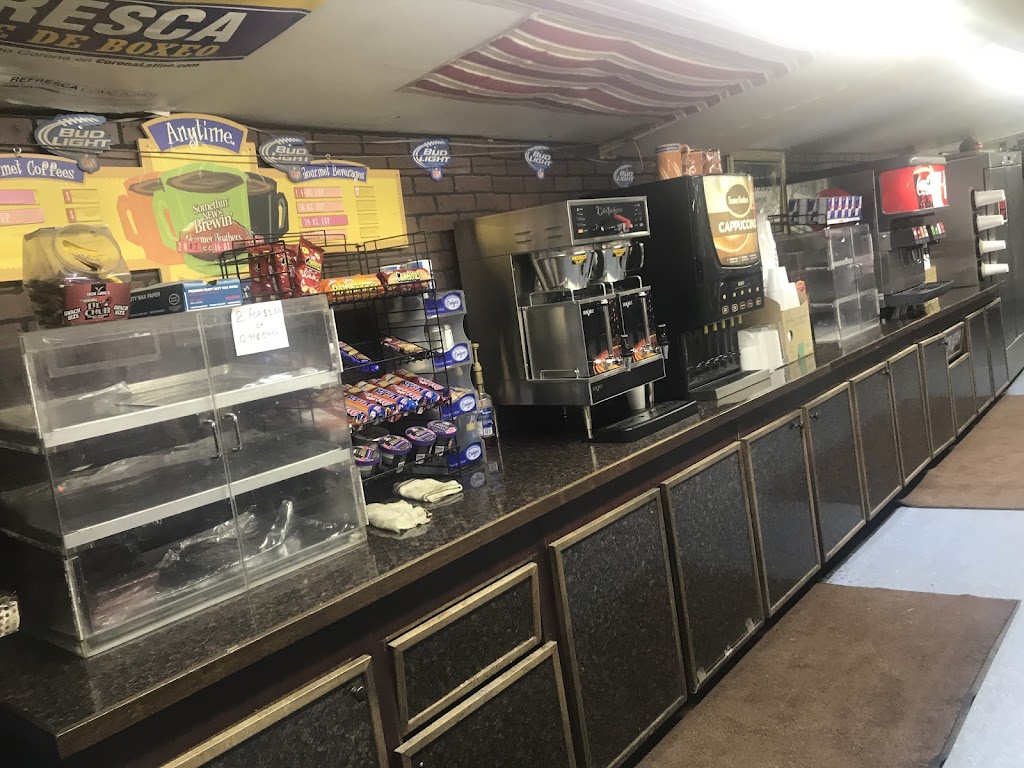Buttonwillow Liquor & Deli | 160 Front St, Buttonwillow, CA 93206, USA | Phone: (661) 764-5837