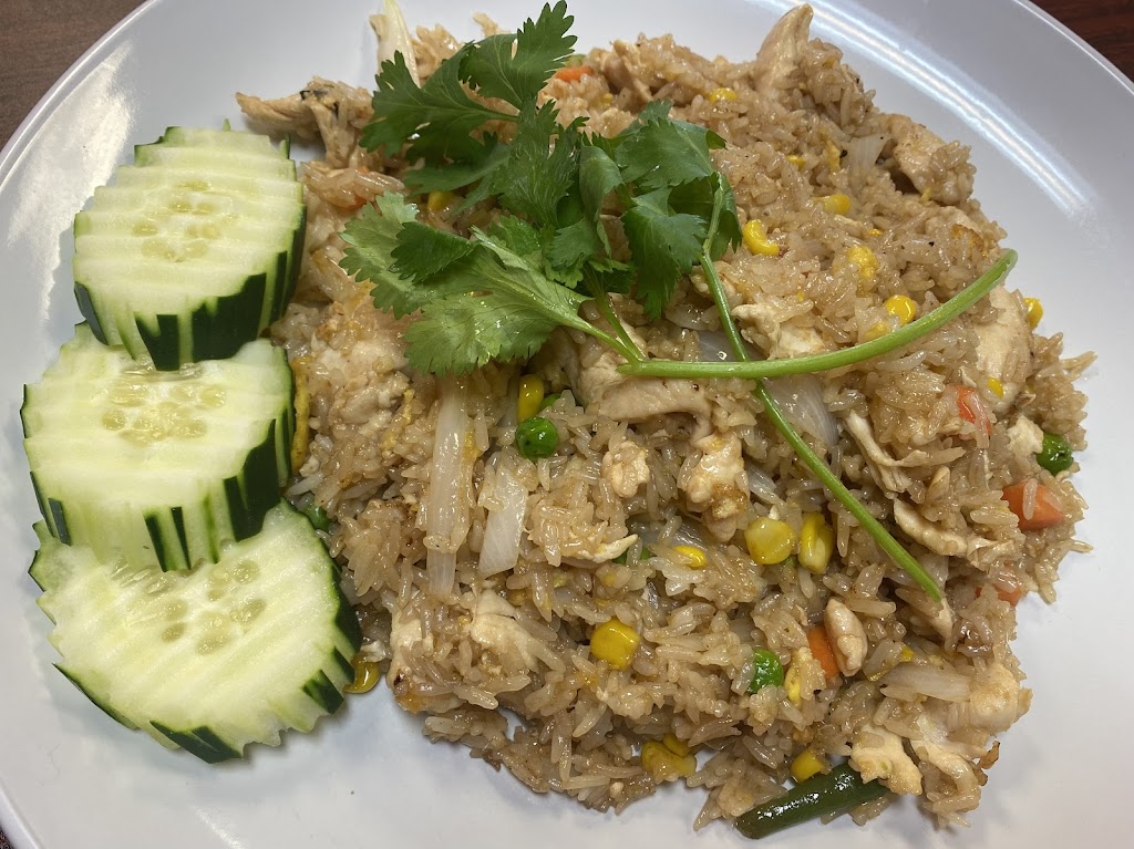 Thai Barn Restaurant | 2730 Western Center Blvd, Fort Worth, TX 76131, USA | Phone: (817) 386-3456