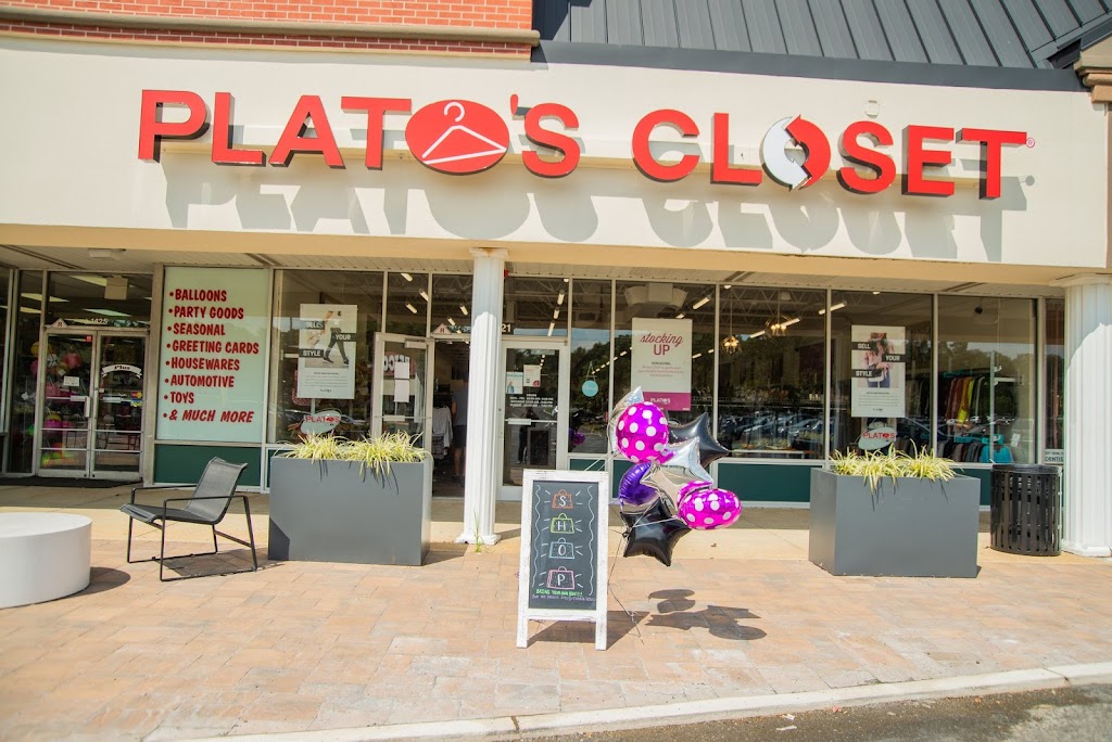 Platos Closet Middletown | 1421 NJ-35, Middletown Township, NJ 07748, USA | Phone: (732) 865-9412