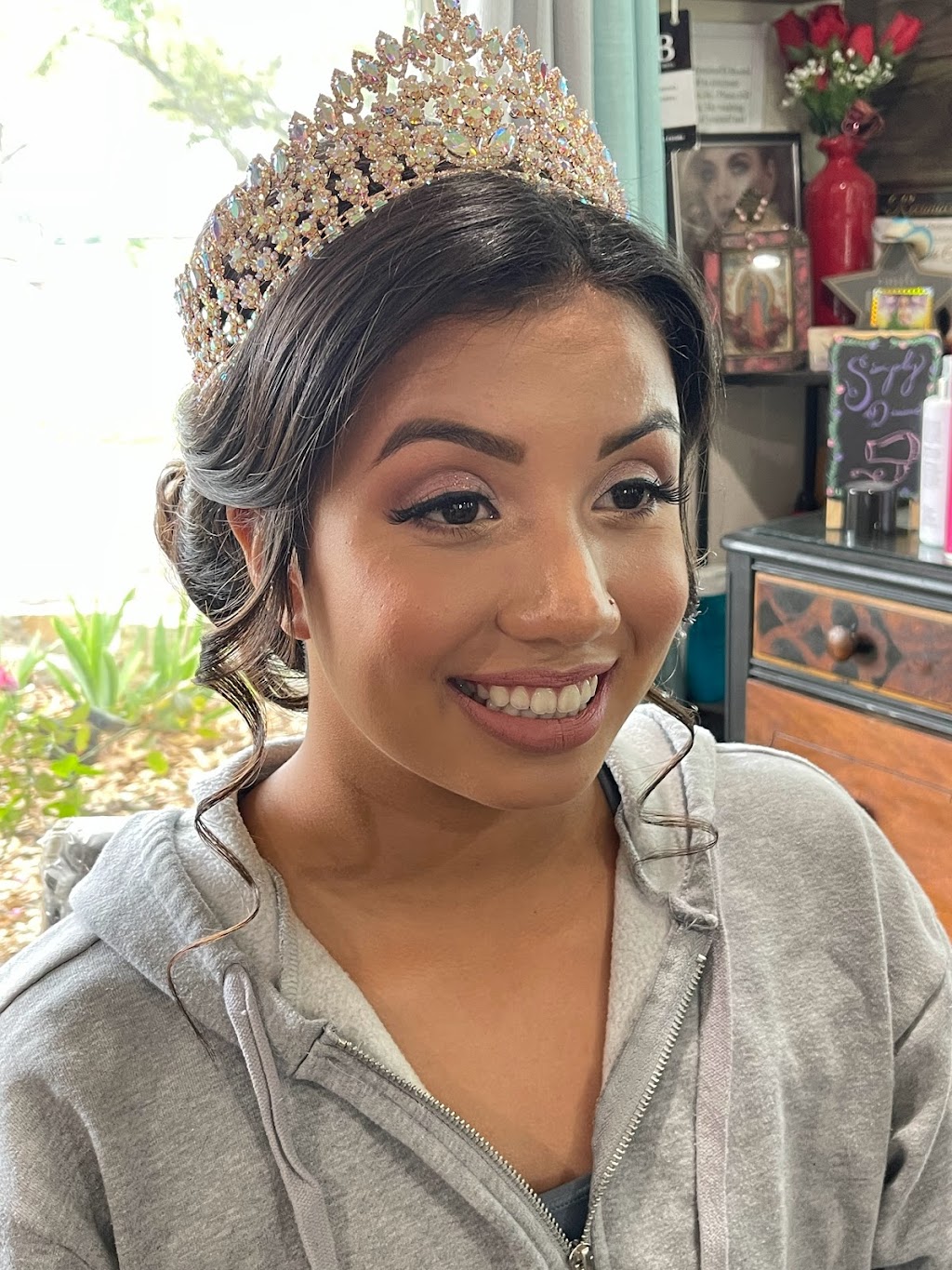 Simply Divine Salon | 806 E Palm Valley Blvd #B, Round Rock, TX 78664, USA | Phone: (512) 215-8402