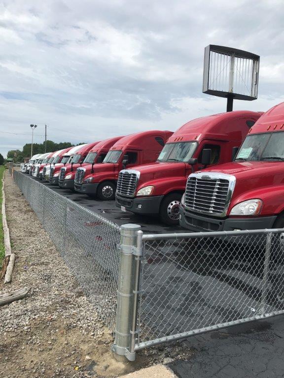 Pride Truck Sales Toledo I-75 & I-90 | 1125 E Alexis Rd, Toledo, OH 43612, USA | Phone: (866) 774-3324