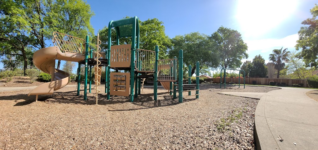 Windsor Mini Park | 131 Kennerly Way, Folsom, CA 95630, USA | Phone: (916) 461-6601