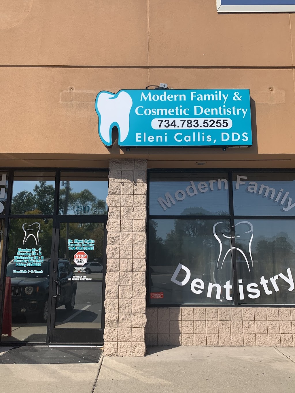 Eleni Callis DDS Modern Family Dentistry | 25110 Telegraph Rd, Brownstown Charter Twp, MI 48134, USA | Phone: (734) 783-5255
