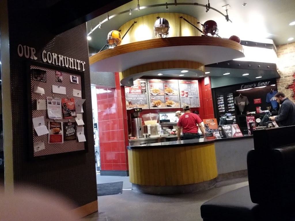 Raising Canes Chicken Fingers | 1322 N Collins St, Arlington, TX 76011, USA | Phone: (817) 459-2560