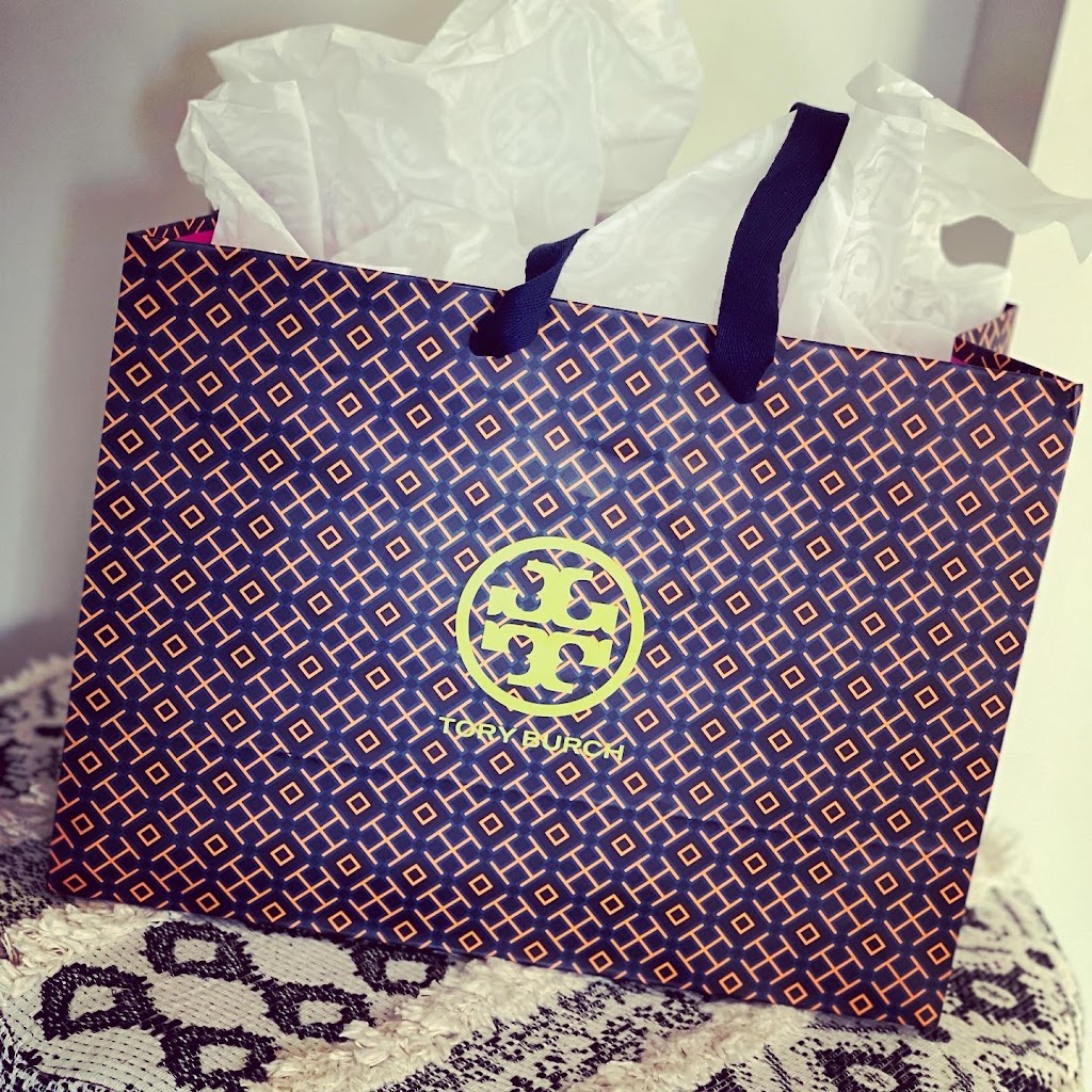 Tory Burch Outlet | 1155 Buck Creek Rd Suite E545, Simpsonville, KY 40067, USA | Phone: (502) 722-8685