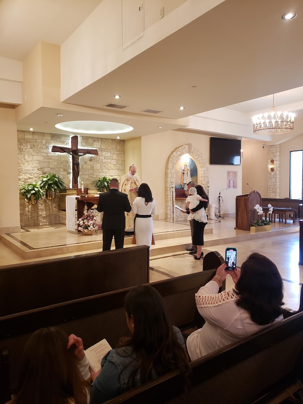 St. John Maron Maronite Catholic Church | 300 S Flower St, Orange, CA 92868, USA | Phone: (714) 940-0009