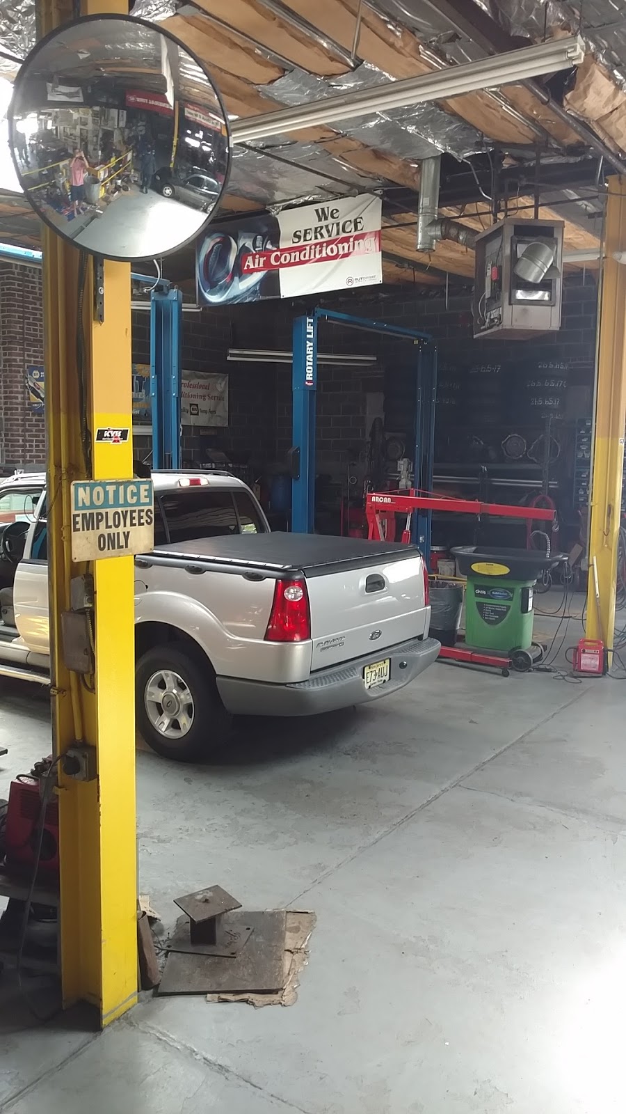 Valencias Repair Shop | 735 W Front St, Plainfield, NJ 07060, USA | Phone: (908) 755-3855