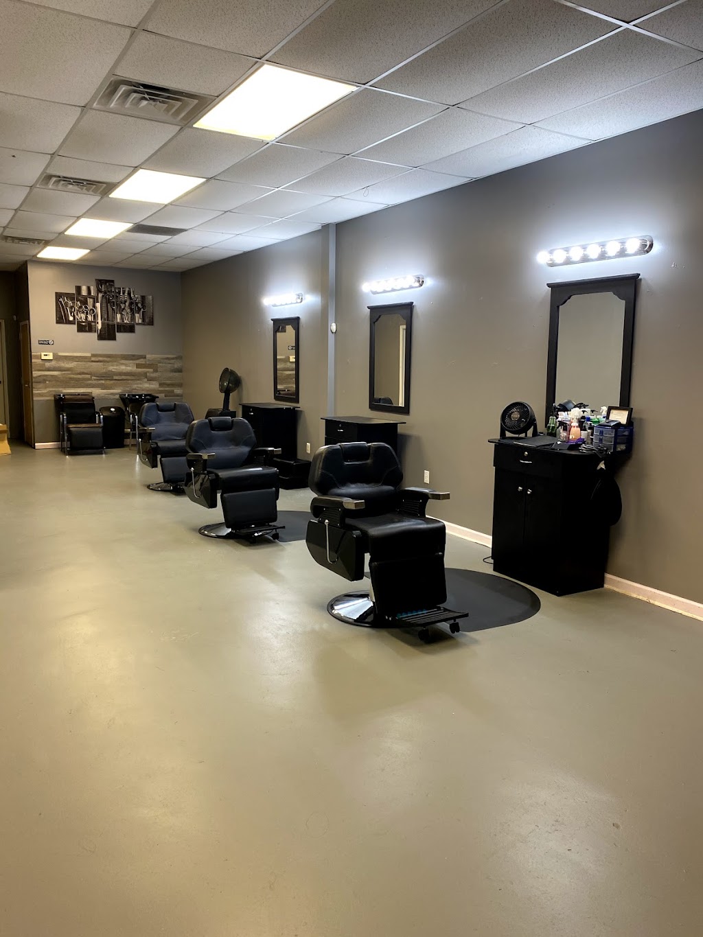 Black Owned Barber and Salon LLLP | 1272 GA-138, Riverdale, GA 30296 | Phone: (678) 629-4821
