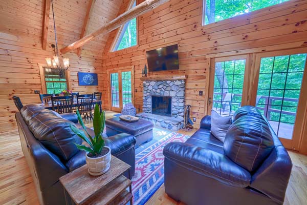 Hike Away Hills cabin | 16211 Collison Rd, Logan, OH 43138 | Phone: (614) 322-2283