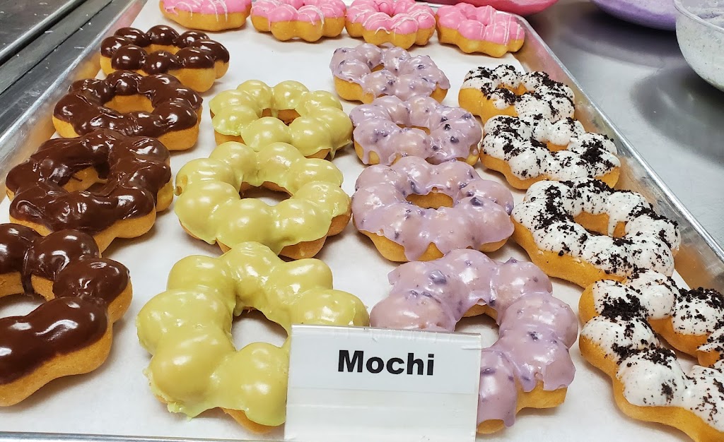 Foothill Donuts | 1973 Foothill Pkwy Suite 112, Corona, CA 92881, USA | Phone: (951) 496-4349