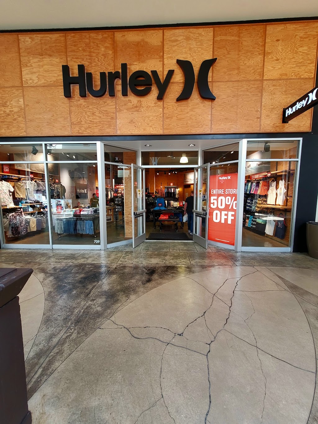 Hurley - Ontario Mills | 1 Mills Cir, Ontario, CA 91764 | Phone: (909) 941-0546