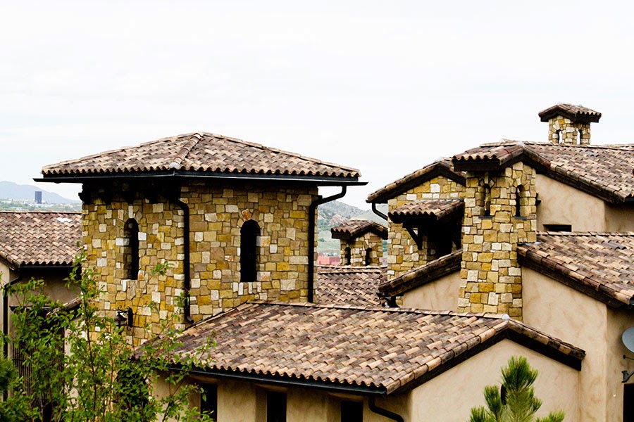 Distinctive Custom Roofing | 1061 Switch Grass Dr, Castle Rock, CO 80109, USA | Phone: (720) 201-4106