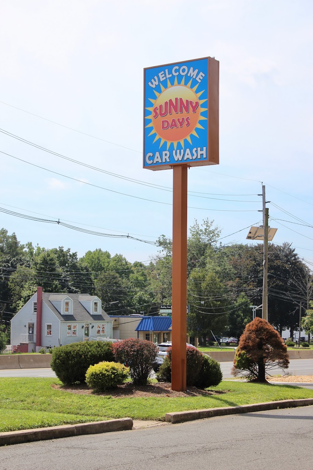 Sunny Days Car Wash | 40 US-22 #50, Green Brook Township, NJ 08812, USA | Phone: (732) 968-0444