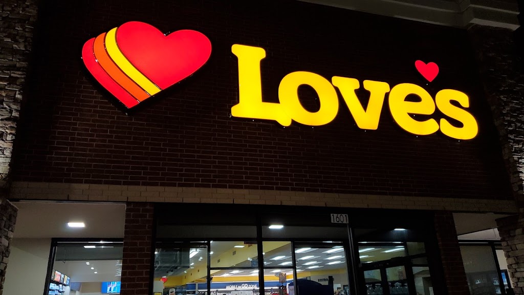 Loves | 1601 Great Lks Wy, Madison, OH 44057, USA | Phone: (440) 307-6005
