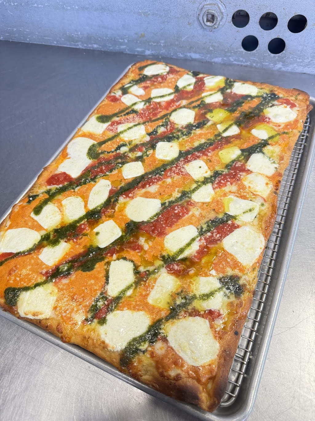 Bonillas Pizza | 4 Colonial Springs Rd, Wheatley Heights, NY 11798, USA | Phone: (631) 643-5175