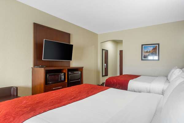 Comfort Suites | 864 Ben Ali Dr, Danville, KY 40422, USA | Phone: (859) 936-9300