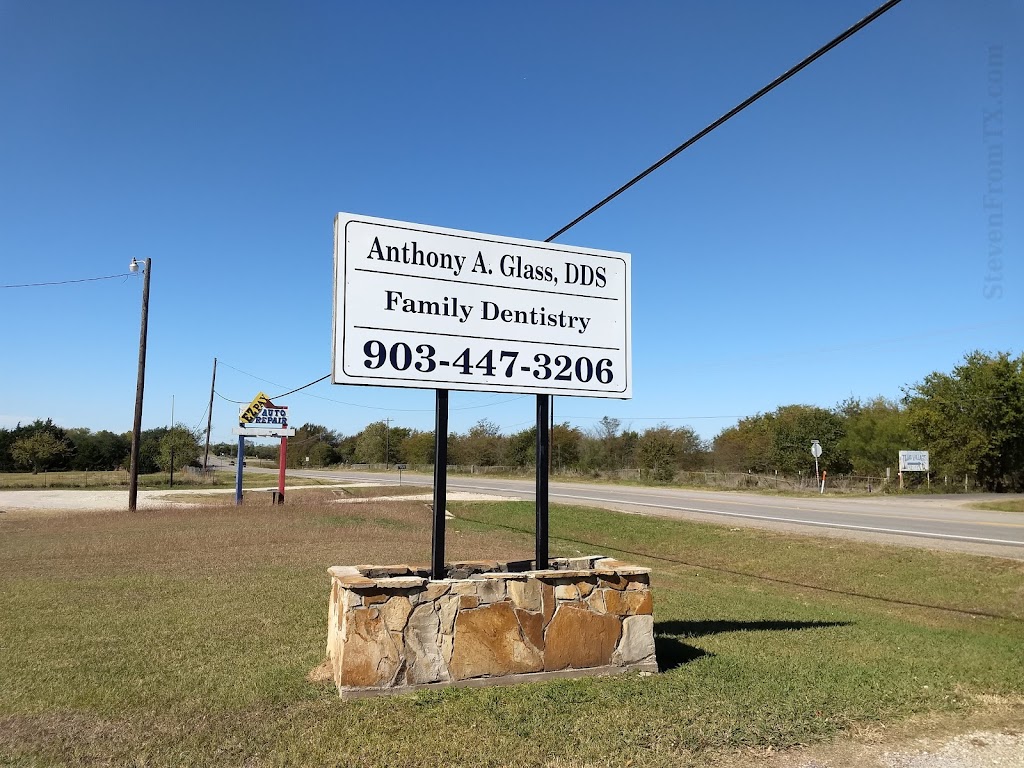 Glass Anthony a DDS | 945 TX-276, West Tawakoni, TX 75474, USA | Phone: (903) 447-3206