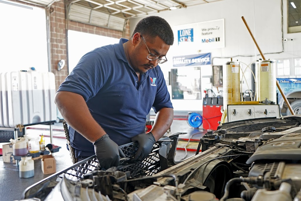 Lone Star Lube & Tune | 410 US-380, Bridgeport, TX 76426, USA | Phone: (940) 394-8883