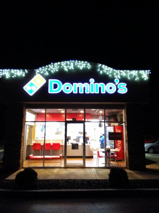 Dominos Pizza | 975 Symmes Rd, Fairfield, OH 45014, USA | Phone: (513) 939-2333