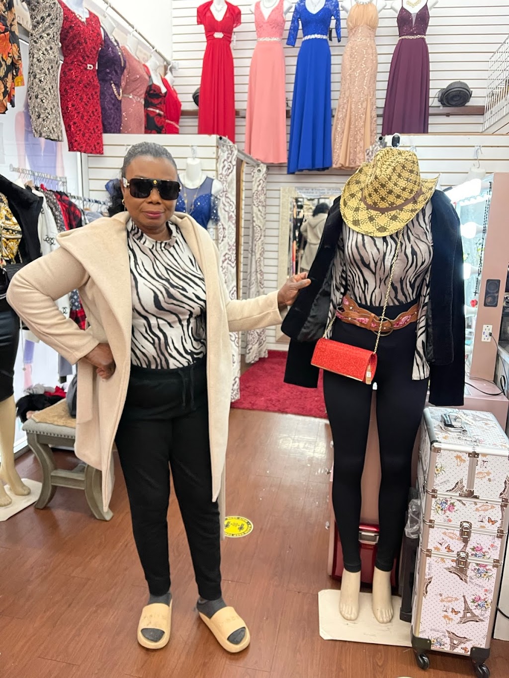 Ampy Curves | 999 N Waterman Ave D-26, San Bernardino, CA 92410, USA | Phone: (909) 977-6194