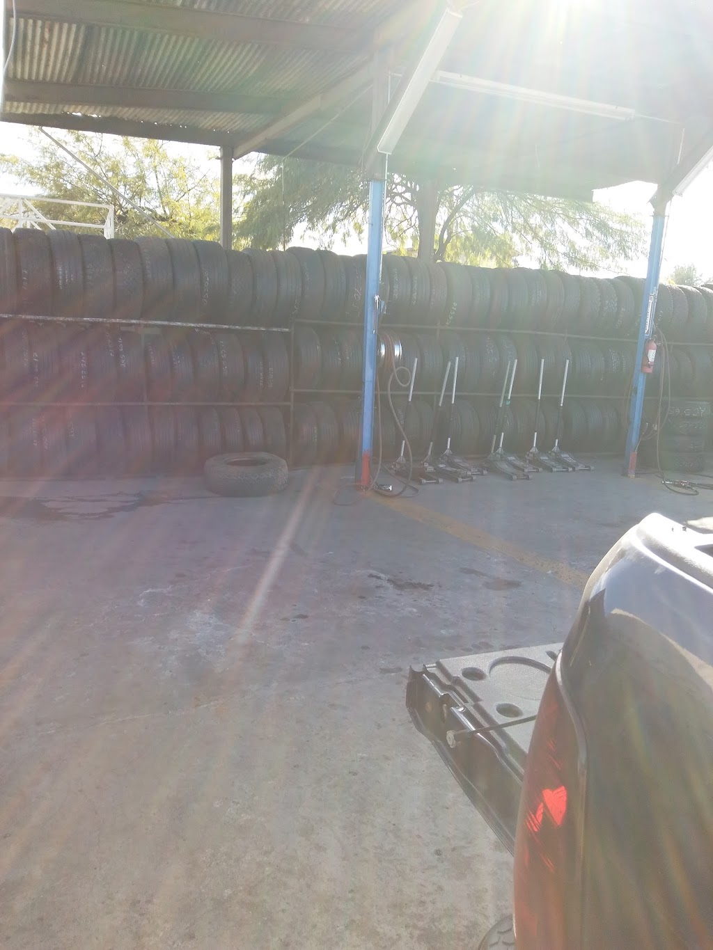 Del Pueblo Tire Shop | 8446 S Avenida del Yaqui, Guadalupe, AZ 85283, USA | Phone: (480) 831-0908