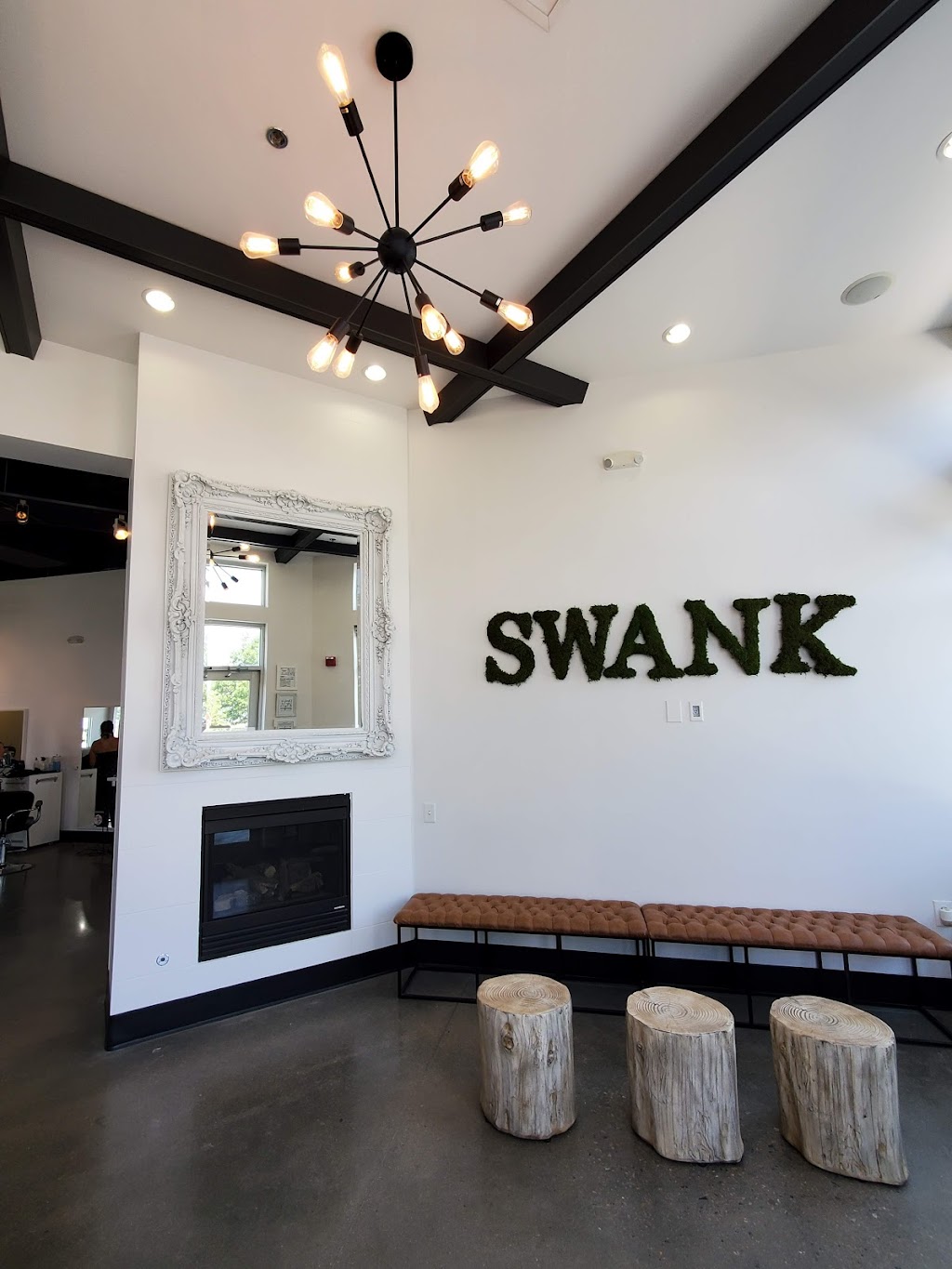 Swank Salon | 18240 E 104th Ave Unit 207, Commerce City, CO 80022, USA | Phone: (303) 279-6740
