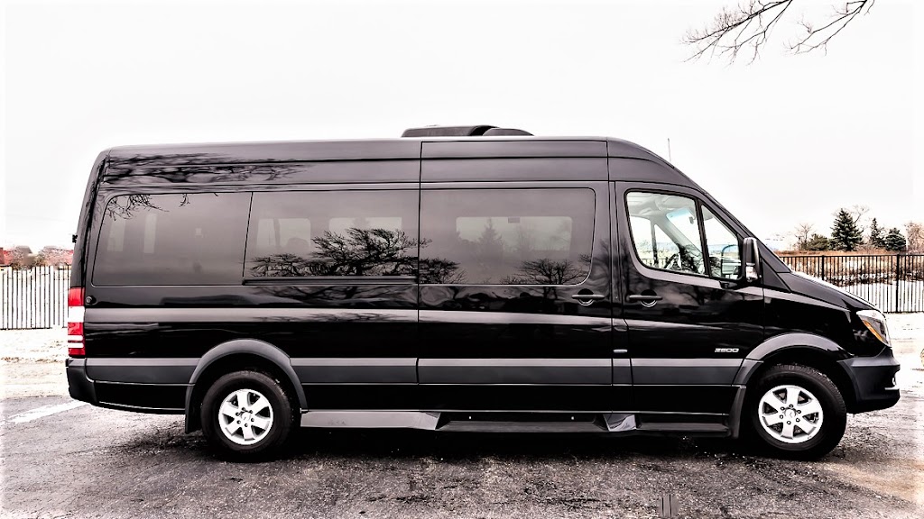 Chicago Van Rentals | 3217 W Lake St, Melrose Park, IL 60160, USA | Phone: (773) 800-9898