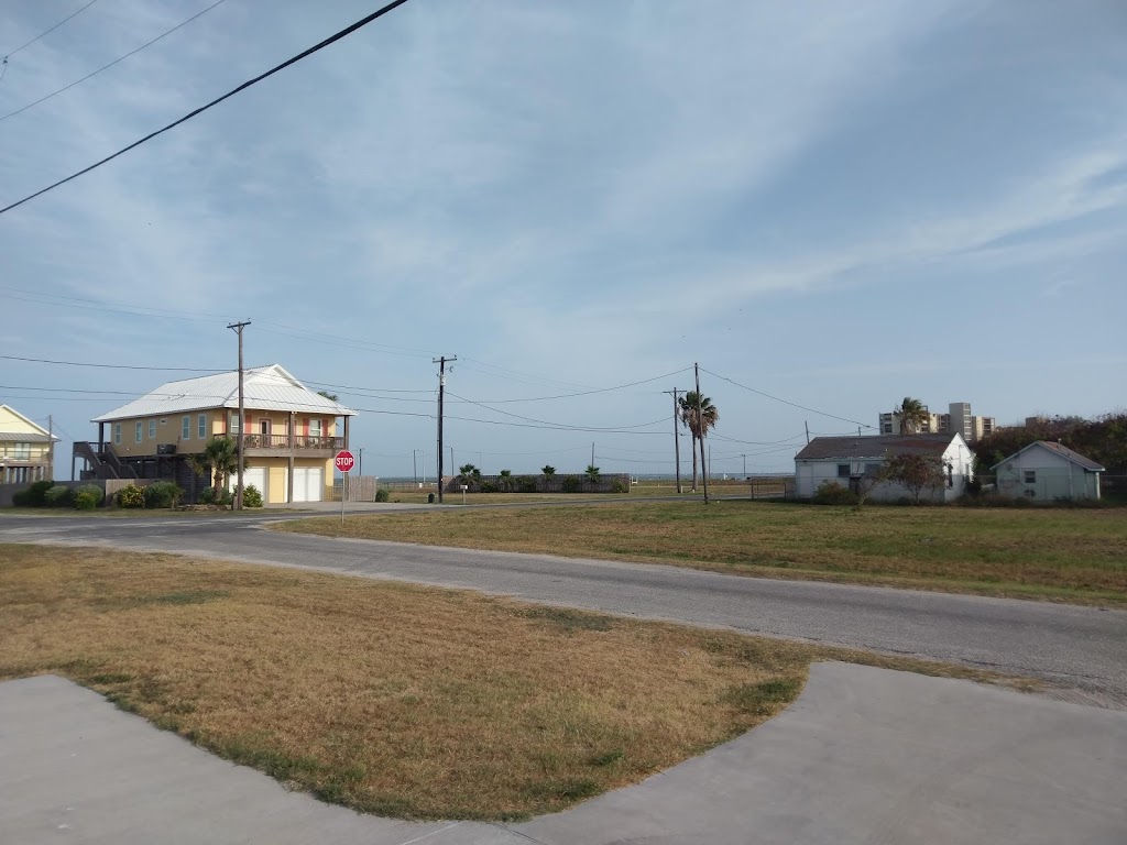 Beachcomber Cottages | 4601 Gulfbreeze Blvd, Corpus Christi, TX 78402, USA | Phone: (361) 834-1481
